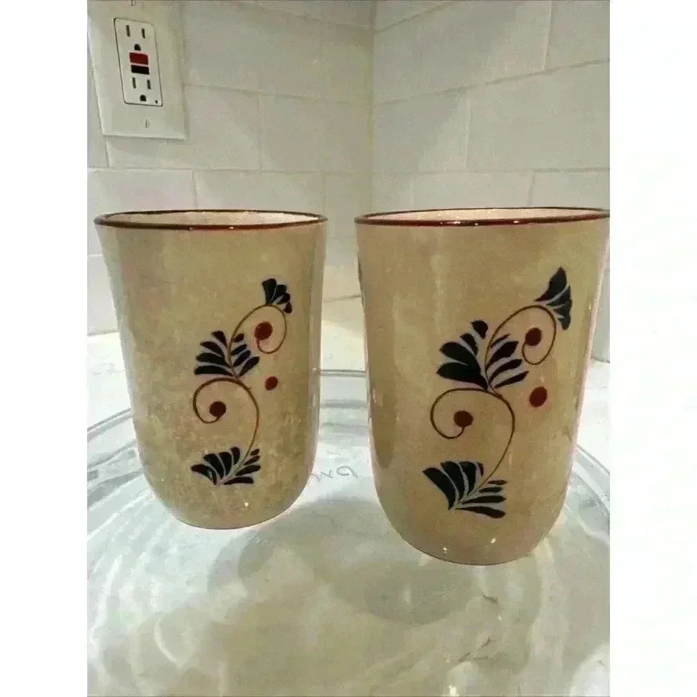 2 Vintage Nasco Quimper-Style Hand Painted Dancing Lady Ceramic Juice Cups - Picture 4 of 14
